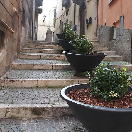 Casa A Scale Villa Sulmona Eksteriør billede