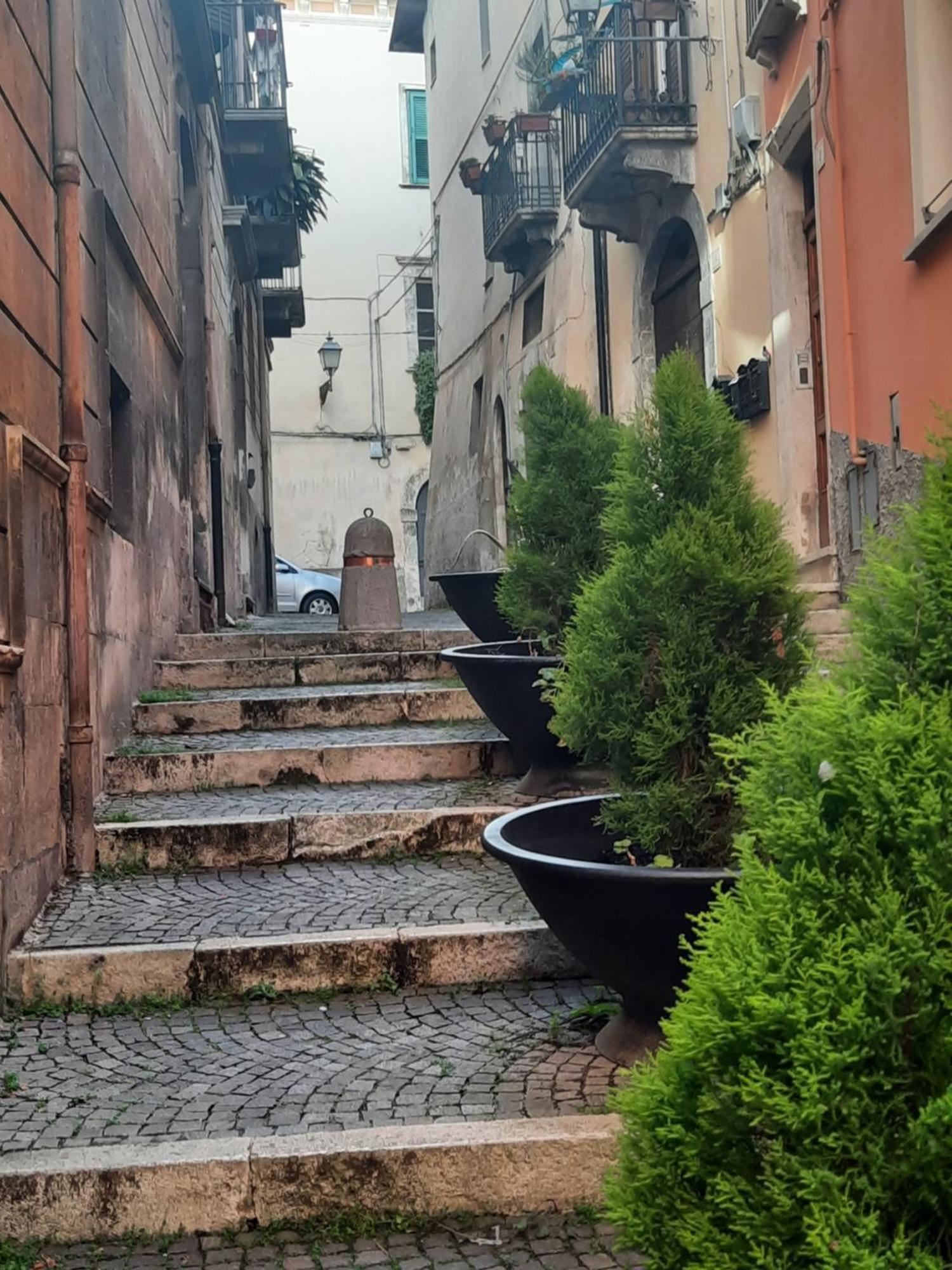 Casa A Scale Villa Sulmona Eksteriør billede